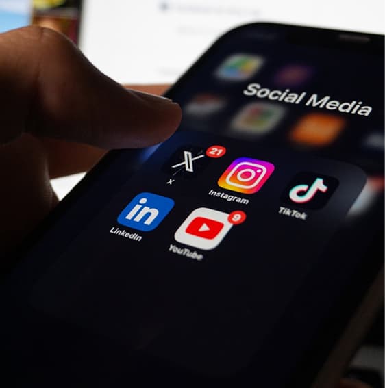 Instapost advantage visual